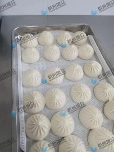 旭眾包子機(jī)上門安裝，現(xiàn)場(chǎng)調(diào)試完成成型效果棒！
